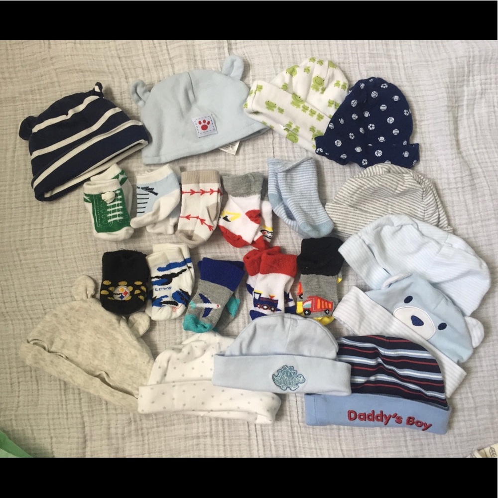 21 piece lot of beanies & socks baby boy or girl